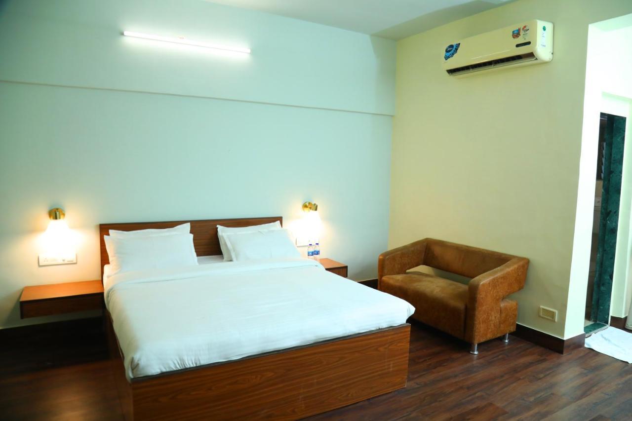 Country Inn & Suites By Turtle Mumbai Exterior foto
